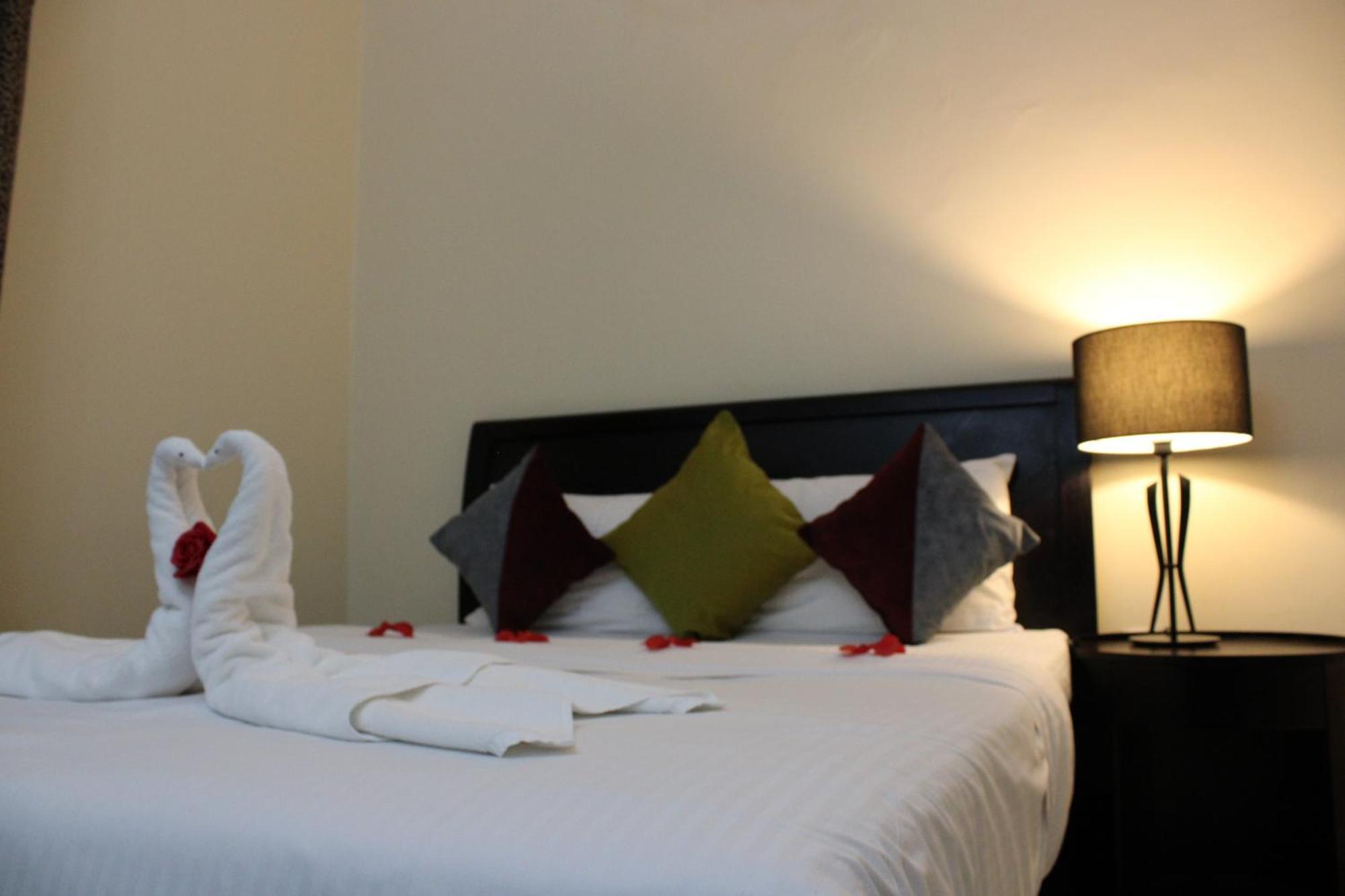 Al Smou Hotel Apartments - Maha Hospitality Group Ajman Esterno foto